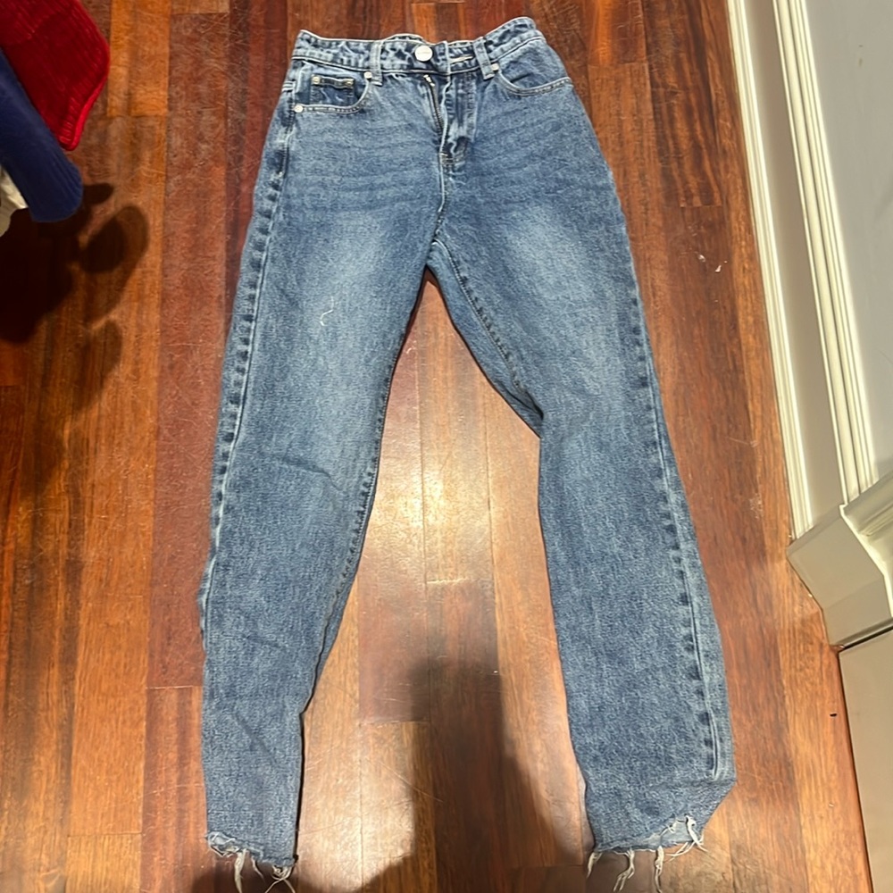 Super down high waisted baggy jeans and straight leg